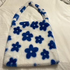 Blue floral fleece bag